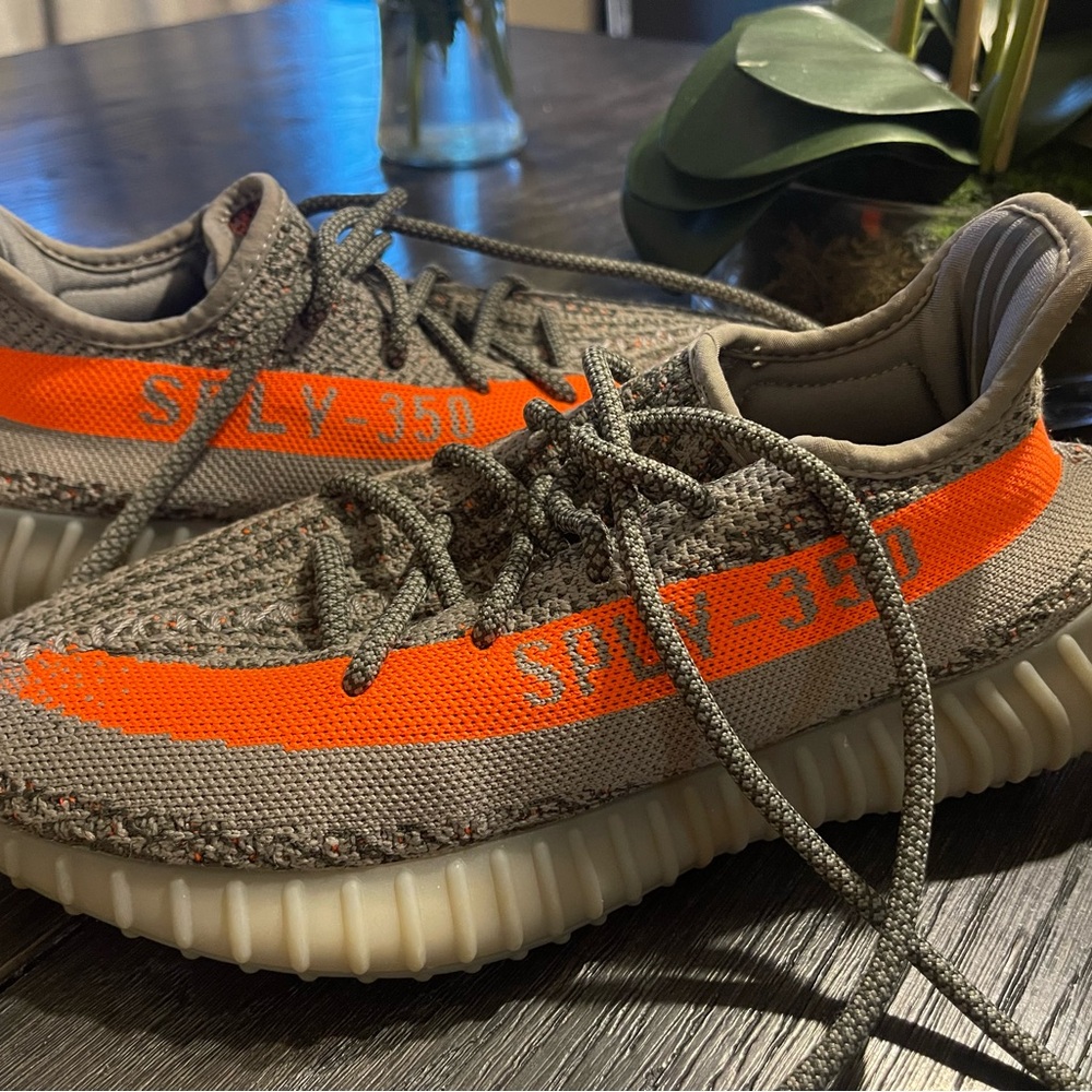 Men’s Yeezy Boost 350 V2 Sneakers Shoes Size 7.5